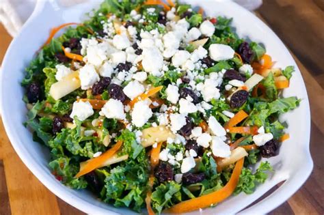 Top 12 Healthy Salad Toppings | Caribbean Green Living