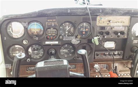 Cessna 152 interior Stock Photo - Alamy