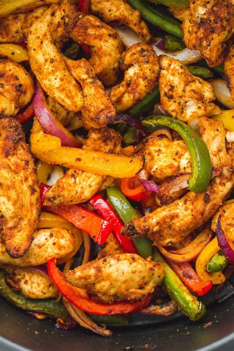 Super easy and flavorful chicken fajitas made quickly in the Air Fryer ...