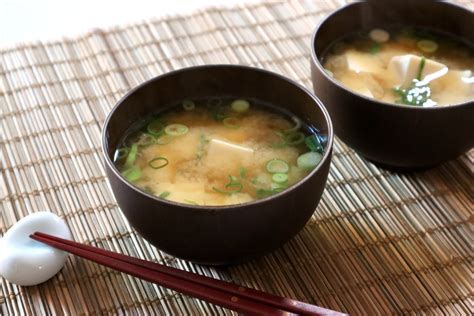 Miso Soup Recipe – Japanese Cooking 101