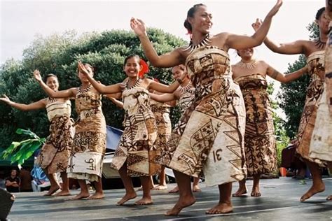 Worldly Rise: TONGA: MUSIC AND DANCE