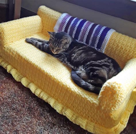 Cat Couch Crochet Pattern