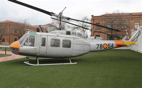 Bell AB-205 UH-1H (Museo del Aire, Madrid) - Travels with LPSPhoto