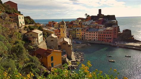 Vernazza Beach in Italy | Expedia.co.uk