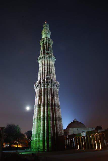 Qutab Minar Historical Facts and Pictures | The History Hub