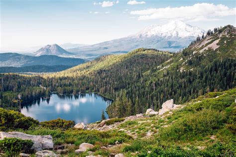 Backpacking to Heart Lake in Mt. Shasta - Fresh Off The Grid