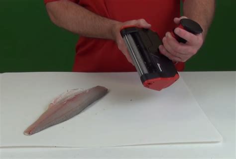 Video: The SKINZIT Fish Skinner | OutdoorHub