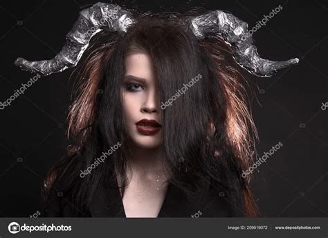 Fantasy woman with horns | Fantasy Woman Horns Make Fairy Beautiful ...