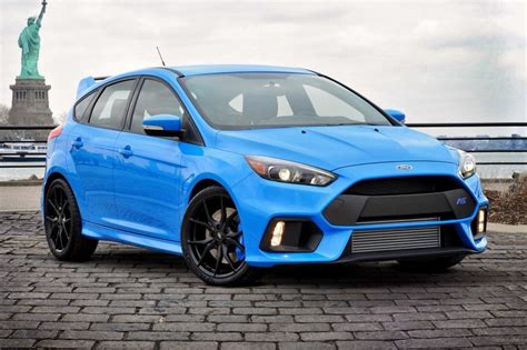 2018 Ford Focus RS Review & Ratings | Edmunds