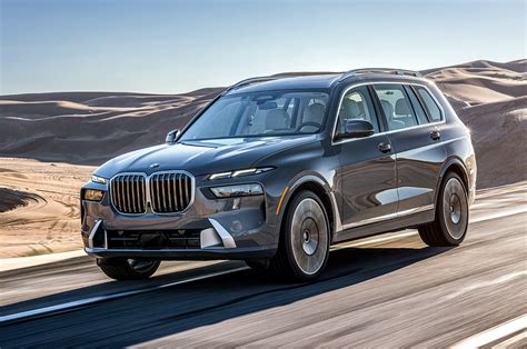 2022 BMW X7 SUV facelift review: exterior, interior, powertrain ...