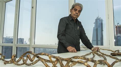 Man With The World's Longest Fingernails Cuts Them Off After 66 Years ...