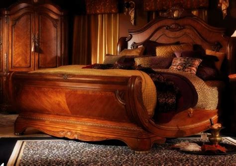 Luxurious Wooden Bed Design | Bedroom furniture design, Bedroom set ...