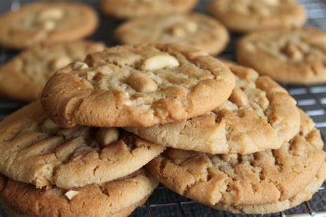 Peanut Butter Cookies – I Adore Food