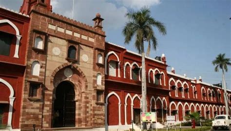 Republic TV Row: AMU Students Accuse Admin of Backtracking on Assurance ...