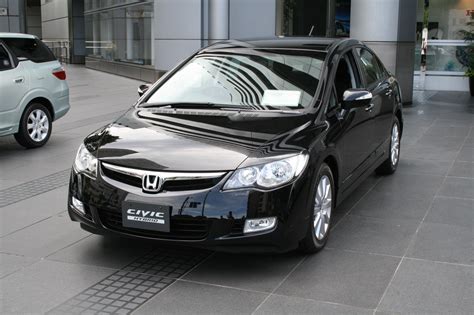 File:Honda CIVIC HYBRID.jpg - Wikimedia Commons