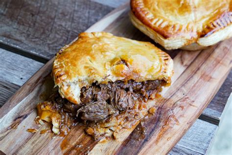 Classic chunky Aussie Meat Pies (a great recipe for expats!) – Jess Pryles