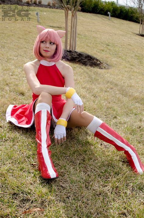 Amy Rose from Sonic the Hedgehog Cosplay