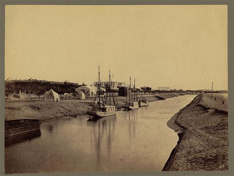 [The freshwater canal at Ismailia] | Library of Congress