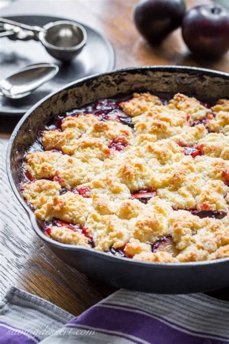 Easy Plum Cobbler - sliced fresh plums topped with a sweet crumbled ...