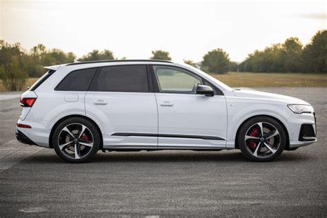 Audi Q7 e quattro im Test (2020): zwei neue Plug-in-Hybrid-Motoren fürs ...