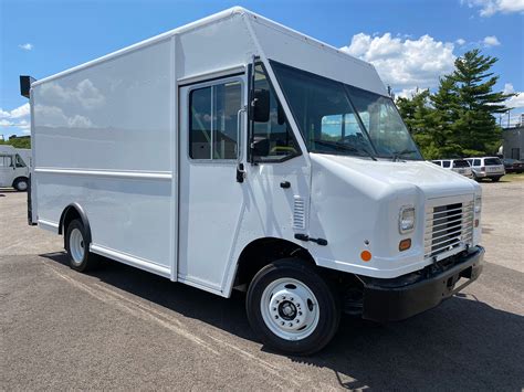 New Ford F59 P700 Stepvan - 14' - Bush Truck Leasing