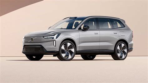 Volvo officially reveals the EX90 EV SUV, its 'safest car ever' | Engadget