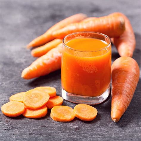 Carrots: Nutrition, Health Benefits, and Carrot Juice - Dr. Axe