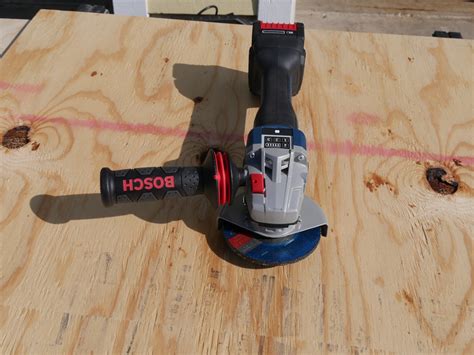 Bosch 18V Cordless Grinder Review - Tools in Action