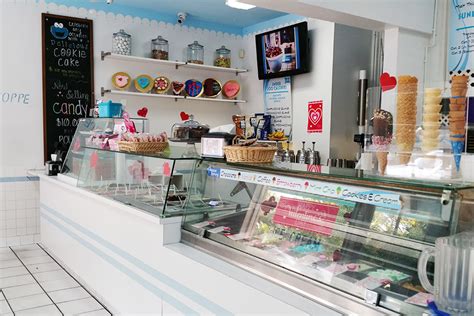 Whip ’n Dip Ice Cream Shoppe | Restaurants in Coral Gables, Miami