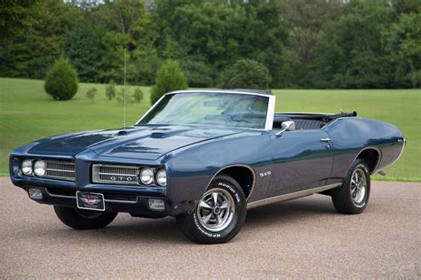 1969 Pontiac GTO | Art & Speed Classic Car Gallery in Memphis, TN