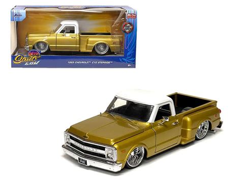 1/64 Chevy C10 Lowrider plandetransformacion.unirioja.es