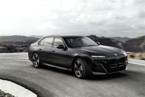 Preview: 2023 BMW 7-Series arrives with bold looks, i7 electric option