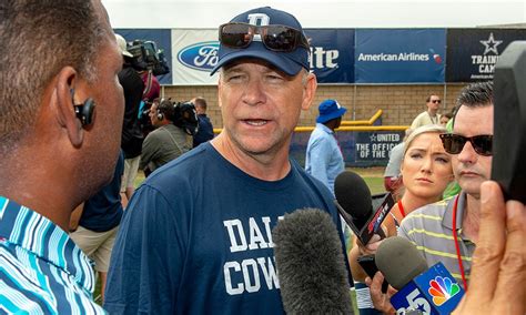 Cowboys fans react to team firing offensive coordinator Scott Linehan