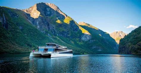 Bergen: Private Day Tour, Nærøyfjord Cruise and Flåm Railway | GetYourGuide