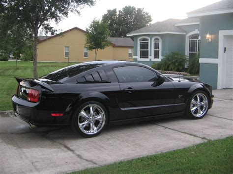 2005 Ford mustang gt wheel offset