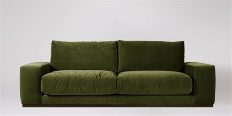 Green velvet sofa edit | Velvet sofa tips | Swoon