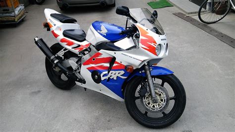 Honda cbr250rr review