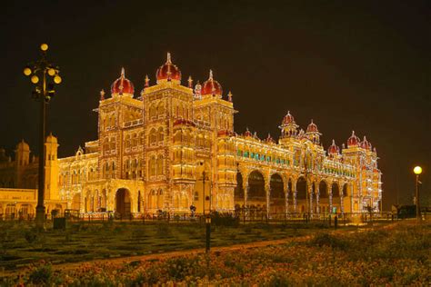 12 Best Night Hangout Places in Mysore - Places to visit and Tourist ...