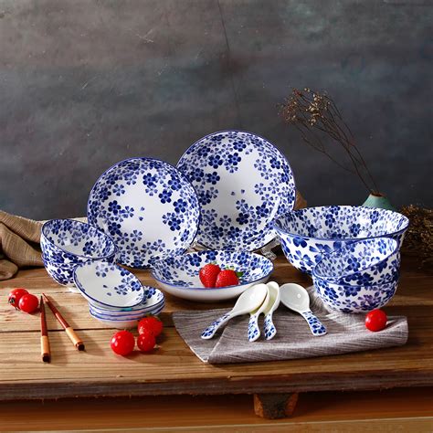 High Quality Japanese Style blue and white Ceramic Dinnerware Set ...