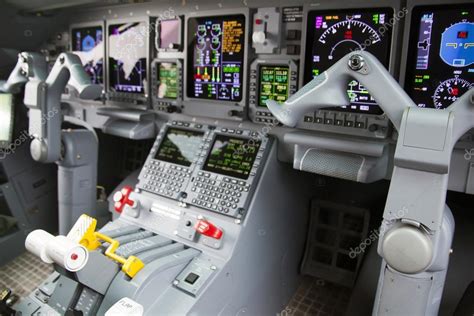 Cockpit of Business Jet, Embraer Legacy 600 — Stock Photo © b0rmann ...