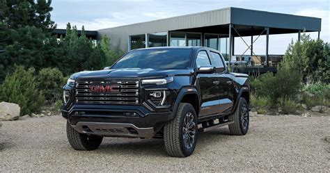 Why The 2023 GMC Canyon Is Better Than The Chevrolet Colorado