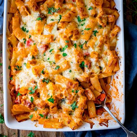 Cheesy Pasta Bake With Chicken And Bacon - Nicky's Kitchen Sanctuary