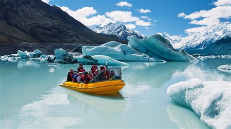 New Zealand’s Gorgeous Glaciers Cool Since the Beginning of Time