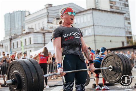 How Much Does a Deadlift Bar Weigh? (Different Types) – Torokhtiy ...