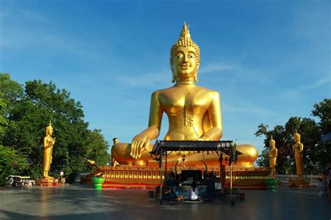 Big Buddha temple in Pattaya - best tips for sightseeing