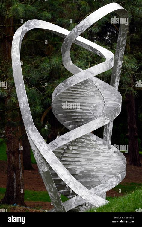 dna double helix sculpture installation What is Life national botanic ...