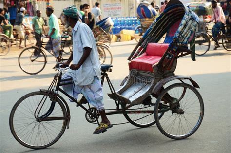 Bangladesh Old Dhaka Rickshaw Photography Print - www.espiritudetierra.com