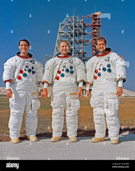 Skylab astronauts group photo hi-res stock photography and images - Alamy