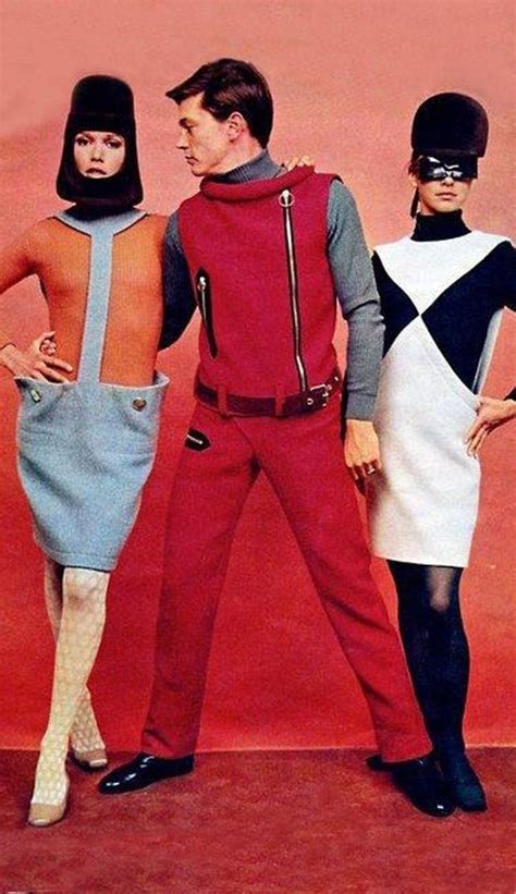 Amazing Space Age Fashion Designs by Pierre Cardin From the 1960s ...