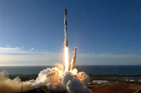 SpaceX launches 22 Starlink satellites into orbit from California | Space